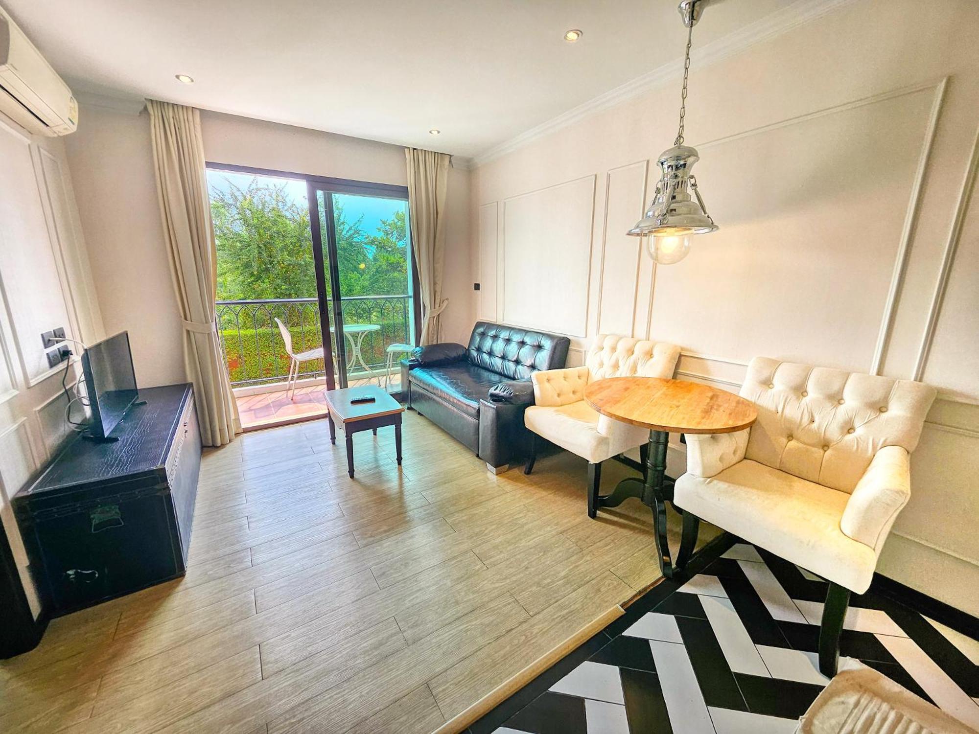 Venetian Residence Bãi biển Jomtien Ngoại thất bức ảnh
