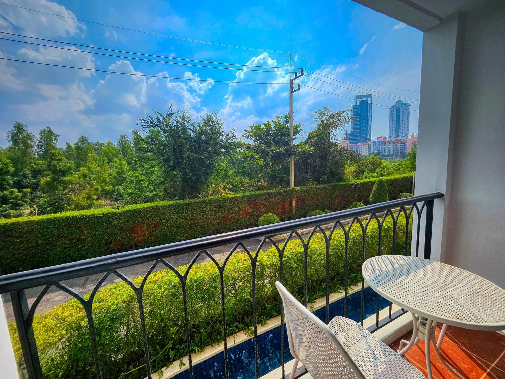 Venetian Residence Bãi biển Jomtien Ngoại thất bức ảnh